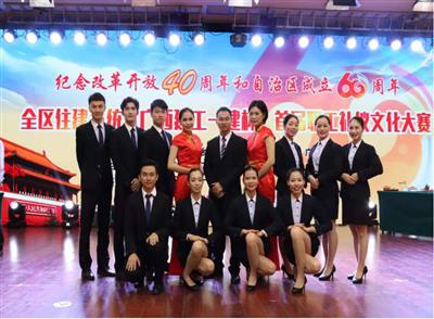 初登礼仪文化大舞台 展露乐鱼在-乐鱼在线(中国)
人优雅风姿